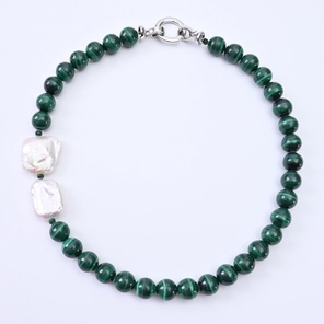 JP | Ожерелье из крупного малахита