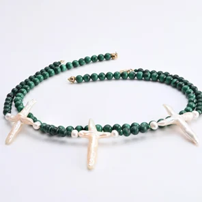 Сет чокер из малахита и барочного жемчуга в форме креста